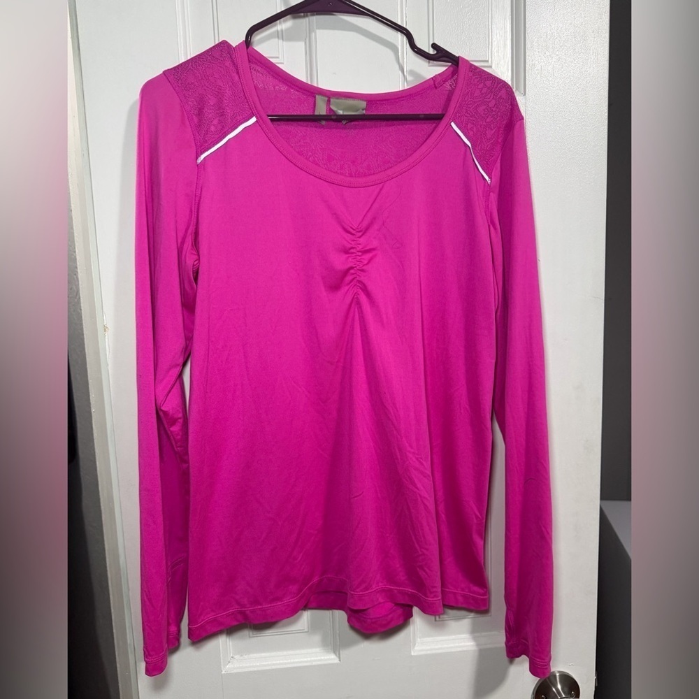 Athleta Hot Pink Long Sleeve Running Shirt Laser Cut Back Size Large.